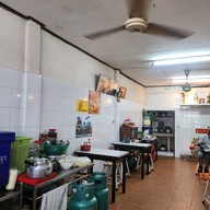 เปาะเปี๊ยะสดกงม่า & ก๋วยเตี๋ยวเป็ดเจ้าเก่า