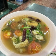 เล็กข้าวต้ม