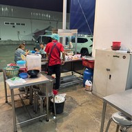 เฮียหนิเย็นตาโฟต้มยำ สะแกงาม