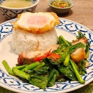 เมนูของร้าน รสนิยม ดิ เอ็มโพเรียม