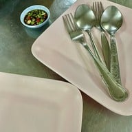 ในรู บ้านเลขที13 ถ. นิพัทธ์อุทิศ 3 ซอย 1