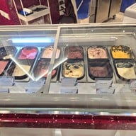 Montagne L'art De La Glace มาร์เก็ท เพลส ทองหล่อ