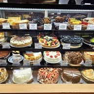 A Pink Rabbit + Bob Central Ladprao