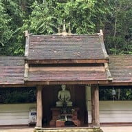 วัดผาลาด