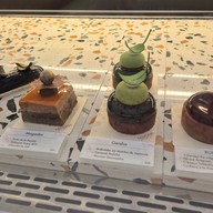 เมนู Tiengna Patisserie เซ็นทรัลชิดลม