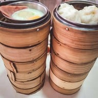 เสรีแต่เตี้ยม ตลาศาลเจ้า