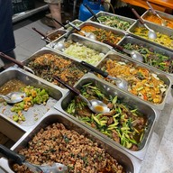 ข้าวแกงแยกรังเร