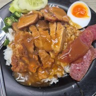 เมนูของร้าน หมูแดงนายไซ ตลาดสดธนบุรี