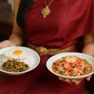 ยำติดแกรม-กะเพราเนื้อโคขุน