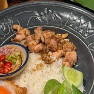 เมนูของร้าน อีกา ถนนทรงวาด