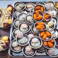 เสรีแต่เตี้ยม ตลาศาลเจ้า