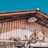 ยุ้งเกลือบ้านแหลม