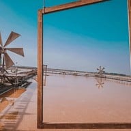 ยุ้งเกลือบ้านแหลม