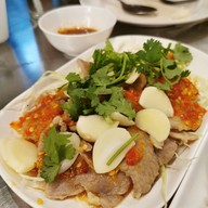 นายแอร์ หมูจุ่ม บางบอน3
