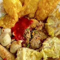 ไธพัตย์ ก๋วยเตี๋ยวต้มยำน้ำตื้น - โชคชัย4