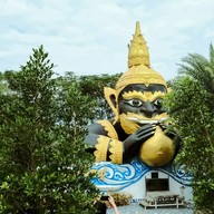 วัดเขาสูงแจ่มฟ้า