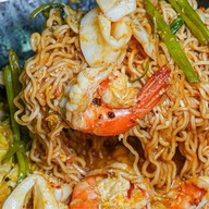 ZABB ONLINE 📍 SUKIYAKI AND SALAD 🌶️ YASOTHON