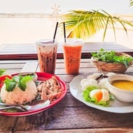 ยุ้งเกลือบ้านแหลม