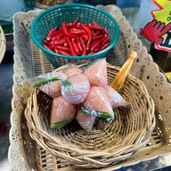 บรรยากาศ ร้านปูเป้100เมนูยำ&ส้มตำ มทส.ประตู1