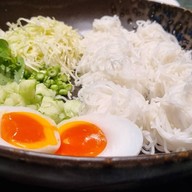 ป้อน เมกาบางนา