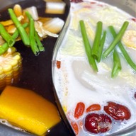 Lucky Suki (ลัคกี้ สุกี้) โลตัส บางกะปิ