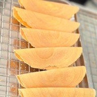 วน วน ขนมเบื้อง หน้า รพ.พัทยาปัทมคุณ