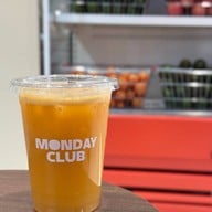 Monday Club เดอะกลาส มาร์เก็ต บางนา