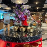 อิเจ้แจ่วฮ้อน แอนด์ ชาบู สยามเซ็นเตอร์