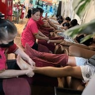 ร้านนวดสะบายดี Massage & Nails