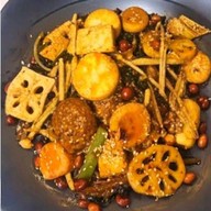 หม่าล่าหม้อไฟ  เเสมดํา