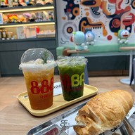 888 Bar Cafe นาเกลือ