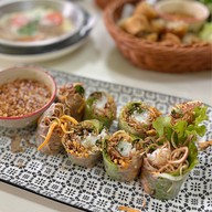 เมนูของร้าน Hisoviet ไฮโซเวียต ข้าวเปียกหน้าเทศบาล