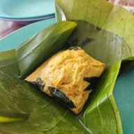 ครัวปลาทู (ทิดอ้วน) บางแสน