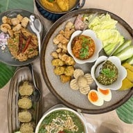 เขยเจียงใหม่ อาหารเหนือ สาขาสันติธรรม