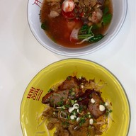 ก๋วยเตี๋ยวนายอ้วนเย็นตาโฟบะเต็งเสาชิงช้า เสาชิงช้า