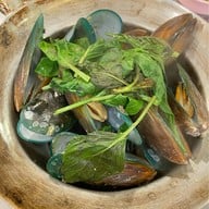 เมนูของร้าน สมศักดิ์ปูอบ ลาดหญ้า