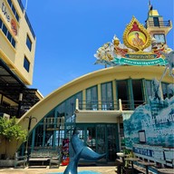 รับลม คาเฟ่ ท่าเรือมหาชัย