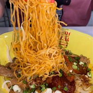 ก๋วยเตี๋ยวนายอ้วนเย็นตาโฟบะเต็งเสาชิงช้า เสาชิงช้า