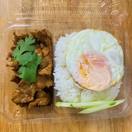 ขนมเบื้องแม่เพลิน 7-11ตลาดบูรพา ข้างฮอนด้า