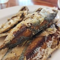 ครัวปลาทู (ทิดอ้วน) บางแสน