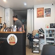 BEARCAVE SLOW BAR COFFEE จันทน์18/7 แยก 25