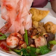 ก๋วยเตี๋ยวนายอ้วนเย็นตาโฟบะเต็งเสาชิงช้า เสาชิงช้า