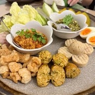 เขยเจียงใหม่ อาหารเหนือ สาขาสันติธรรม