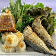 BALLY CAFE เมี่ยงคำโต บรบือ