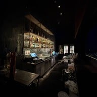 Elementi Rooftop Restaurant & Bar โรงแรม ฮอลิเดย์ อินน์ แอนด์ สวีท ระยอง