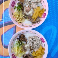 โจ๊กแต้จิ๋ว ต้มเลือดหมูใบตำลึง ลำลูกกา คลองสี่ ตลาดลาดสวาย