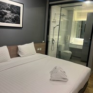 R Photo Hotel