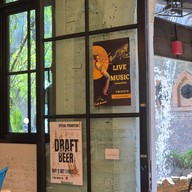 เมนู Cafe Laura Bar & Restaueant สาขา3 สาริกา