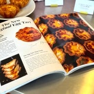 บรรยากาศ YOLK เจริญนคร