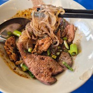 เมนูของร้าน โกบอยก๋วยเตี๋ยวเรือ เรือใหญ่